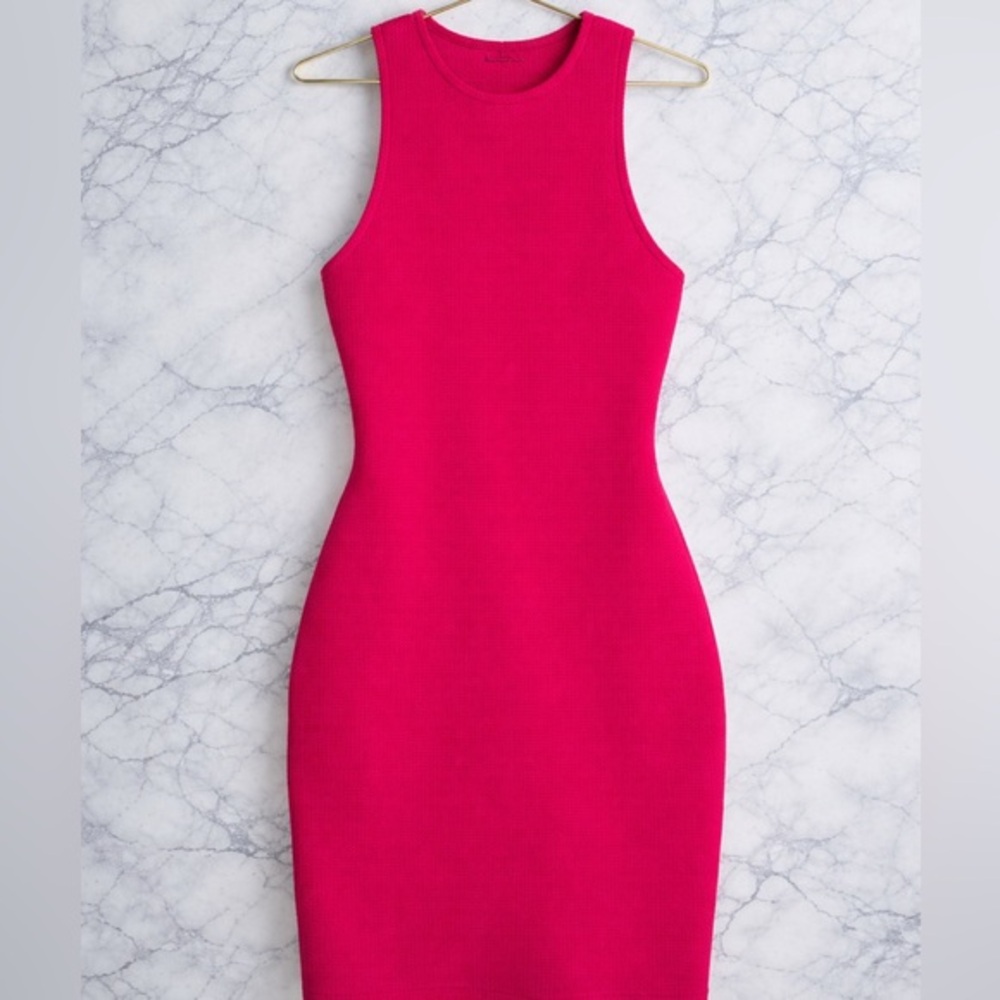ARITZIA Vibrant Pink Knit Dress — Sculpting Bodycon | NWT M